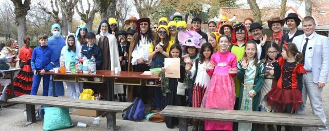 0401 Romo caraval et kermesse caritatifs Coll - 1